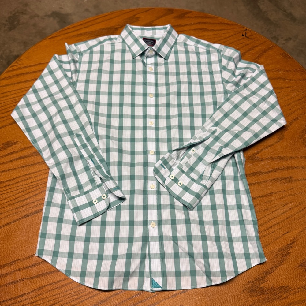 UNTUCKit Men's Green and White Plaid Shirt